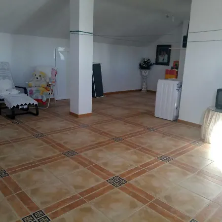 Dom wakacyjny Casa En Con Garaje